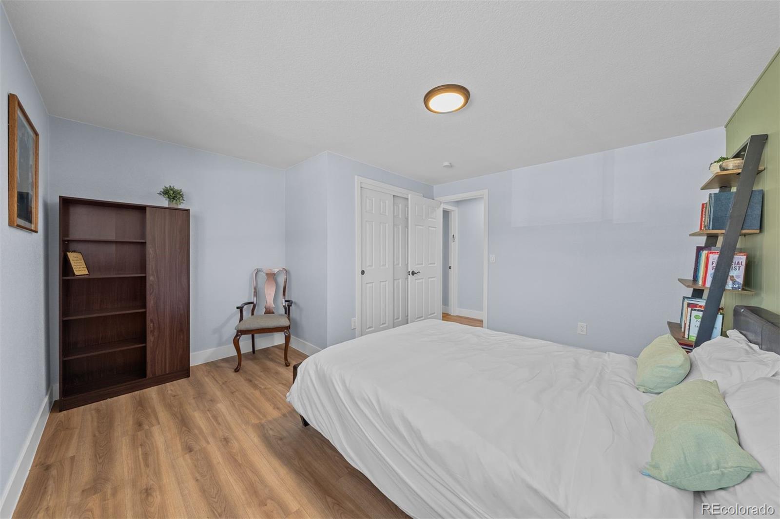 9922 W 66th Place