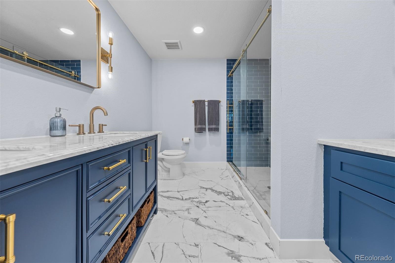 9922 W 66th Place
