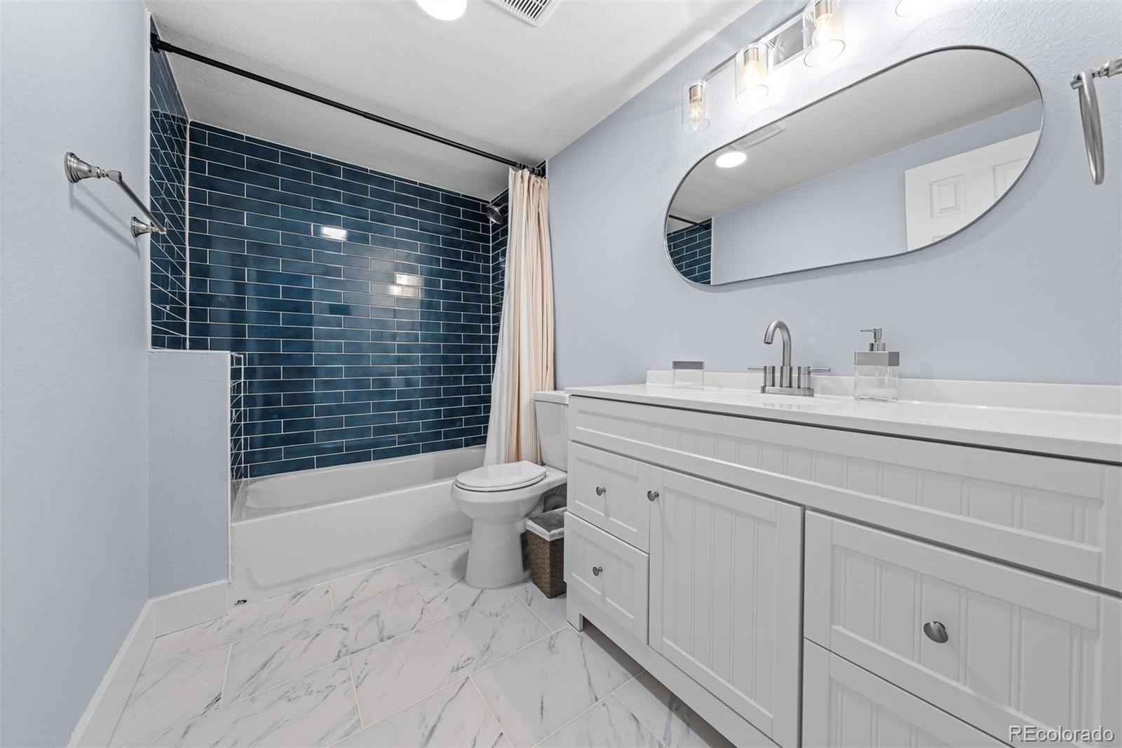 9922 W 66th Place