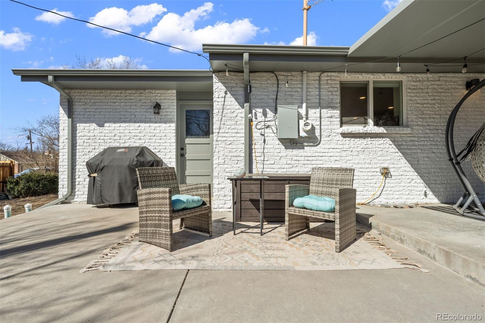 9922 W 66th Place