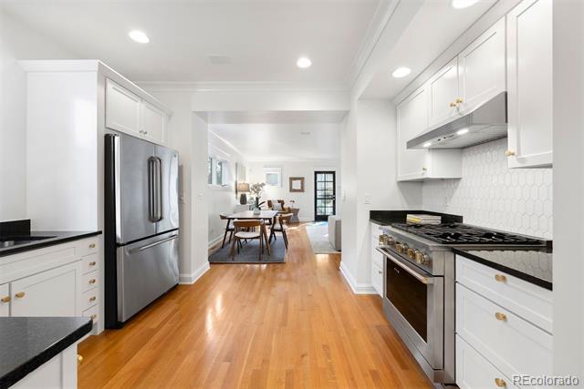 574 N High Street