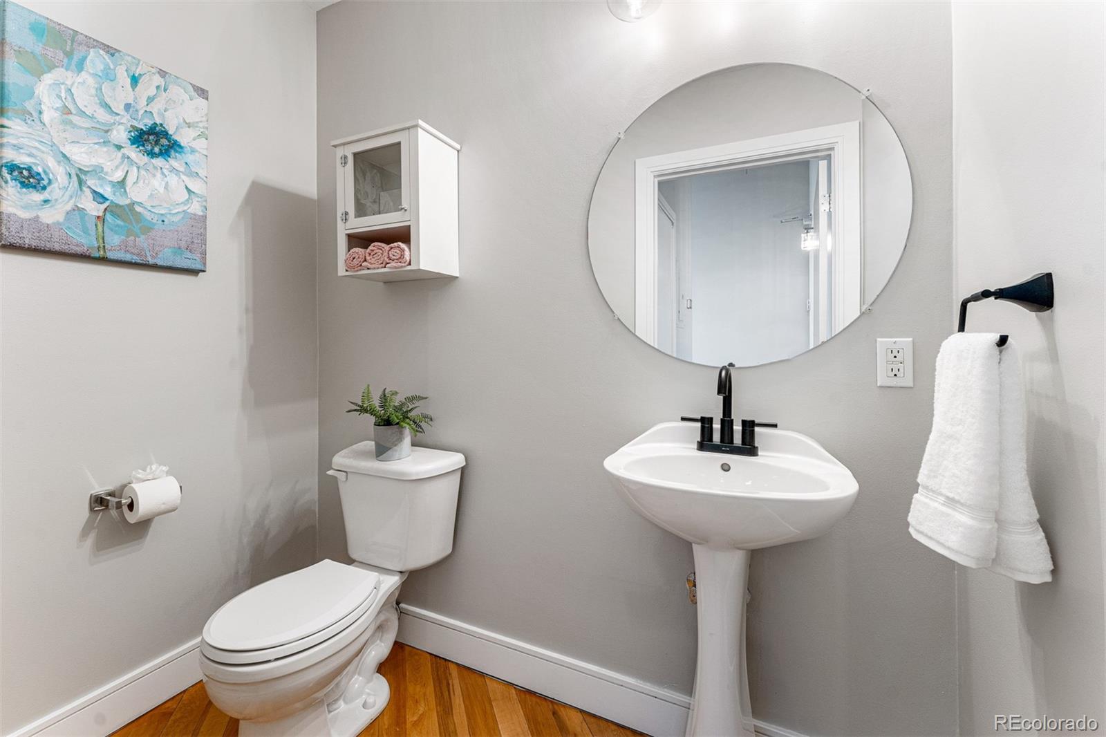 2441 Broadway N Unit: 110