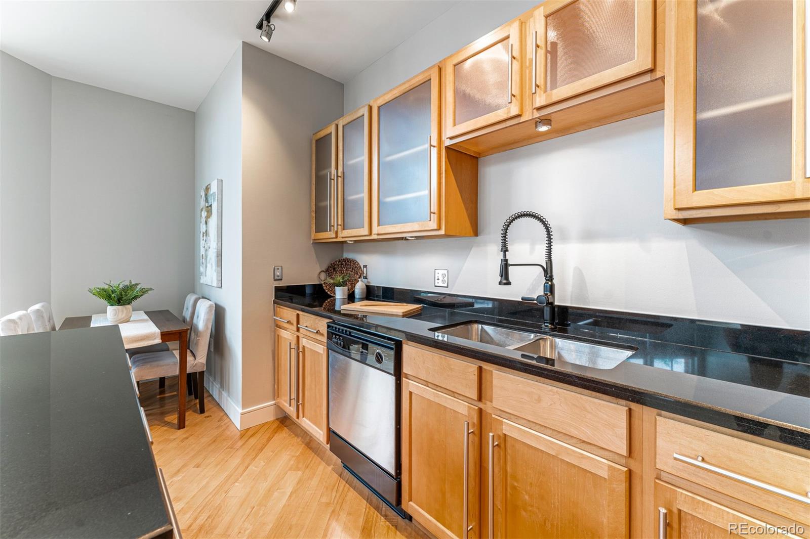 2441 Broadway N Unit: 110