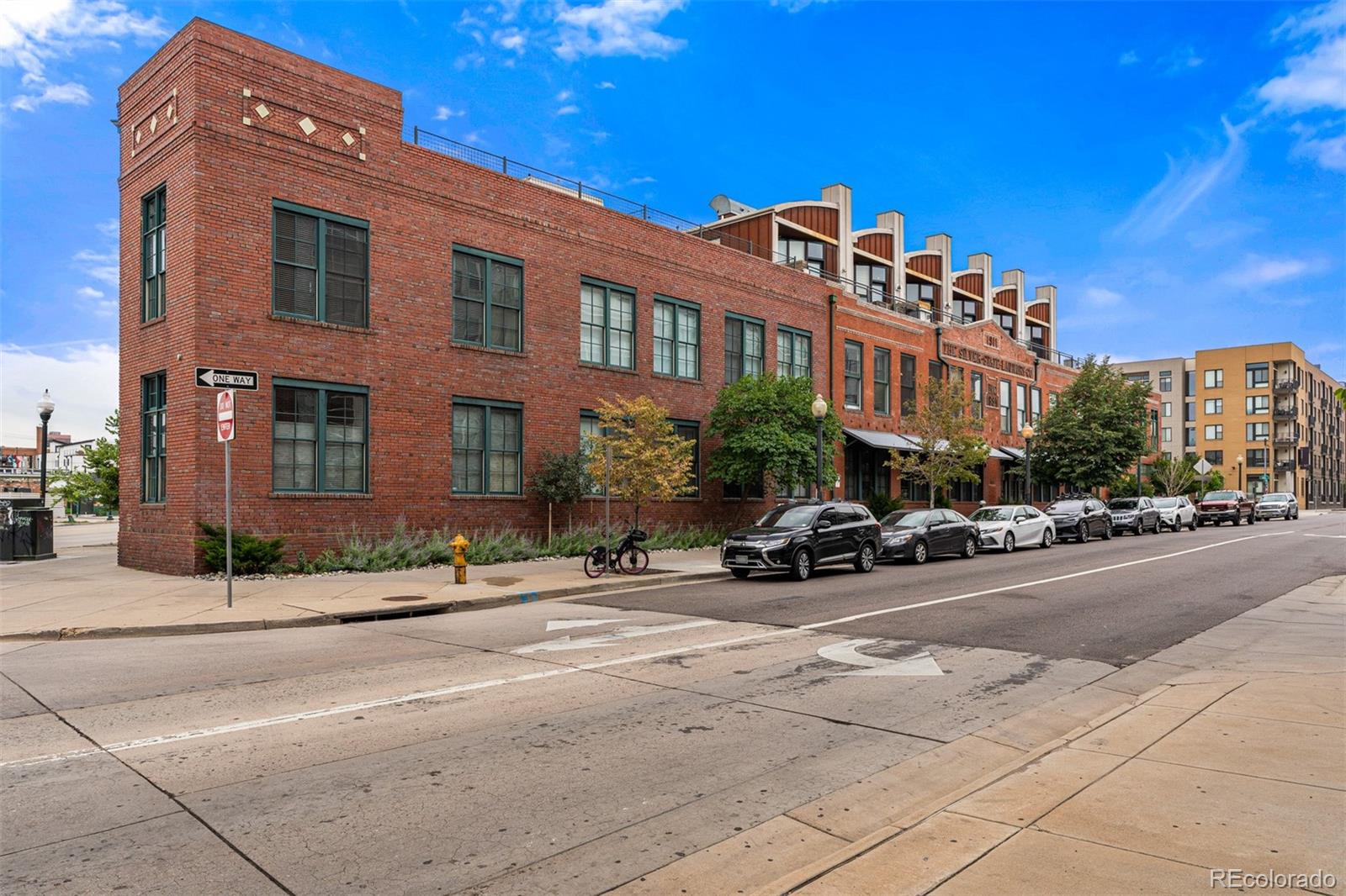 2441 Broadway N Unit: 110
