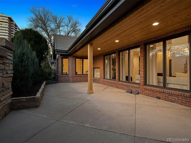 400 S Steele Street Unit: 63