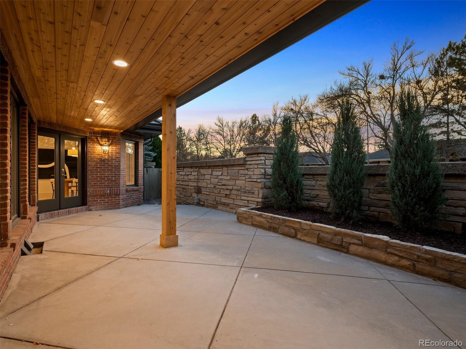 400 S Steele Street Unit: 63