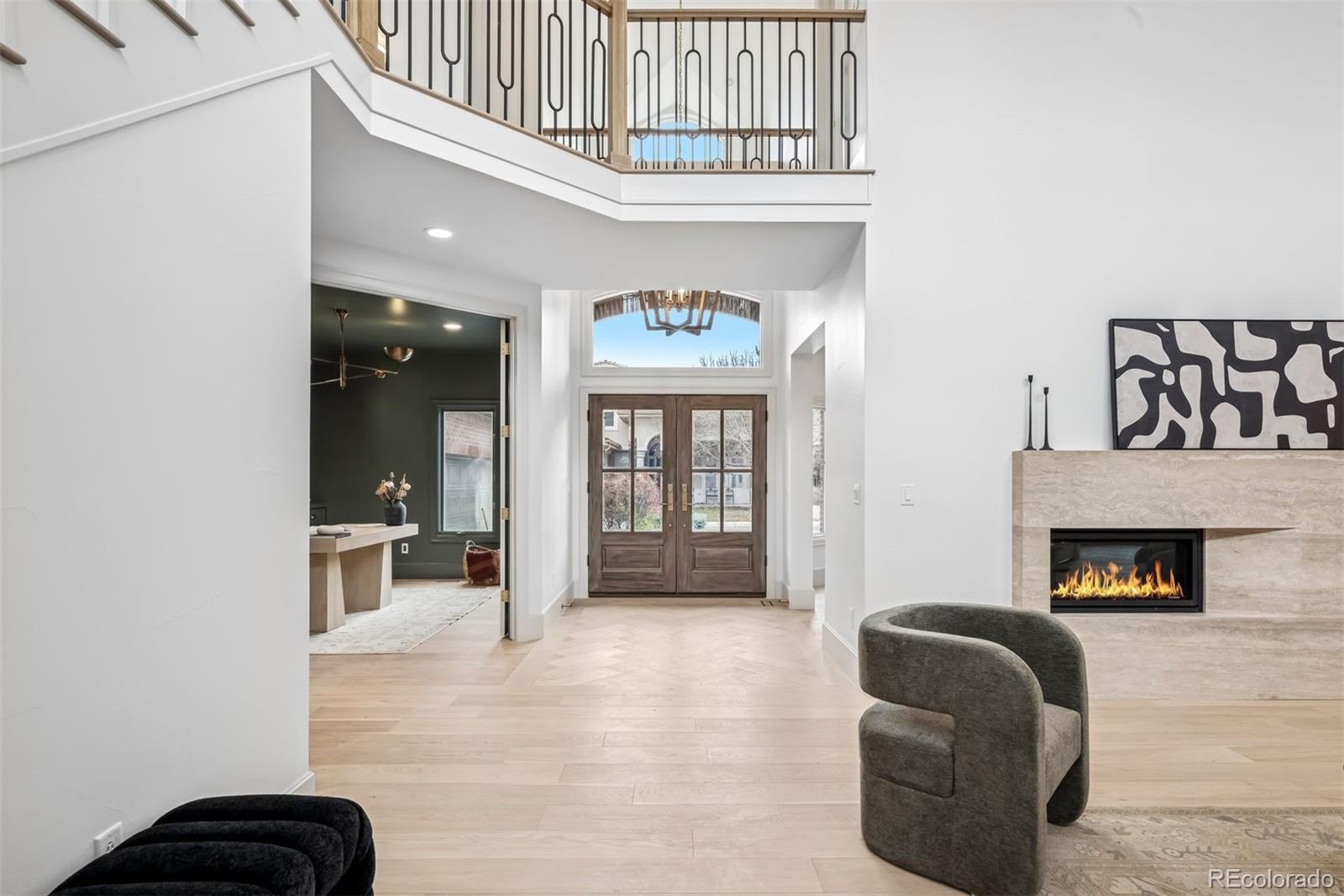 400 S Steele Street Unit: 63