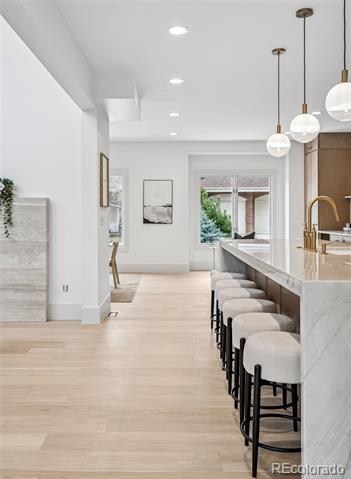 400 S Steele Street Unit: 63