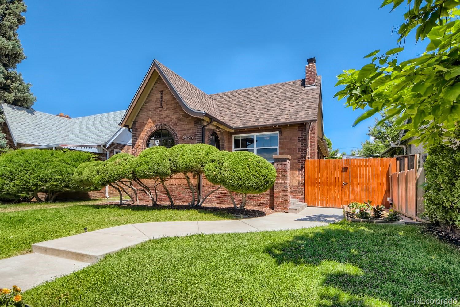 2586 Grape Street