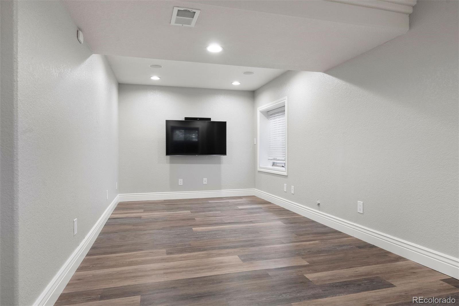 9871 Indian Wells Drive