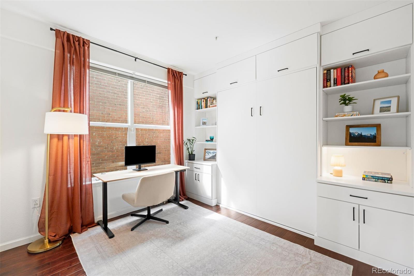 1727 N Pearl Street Unit: 204