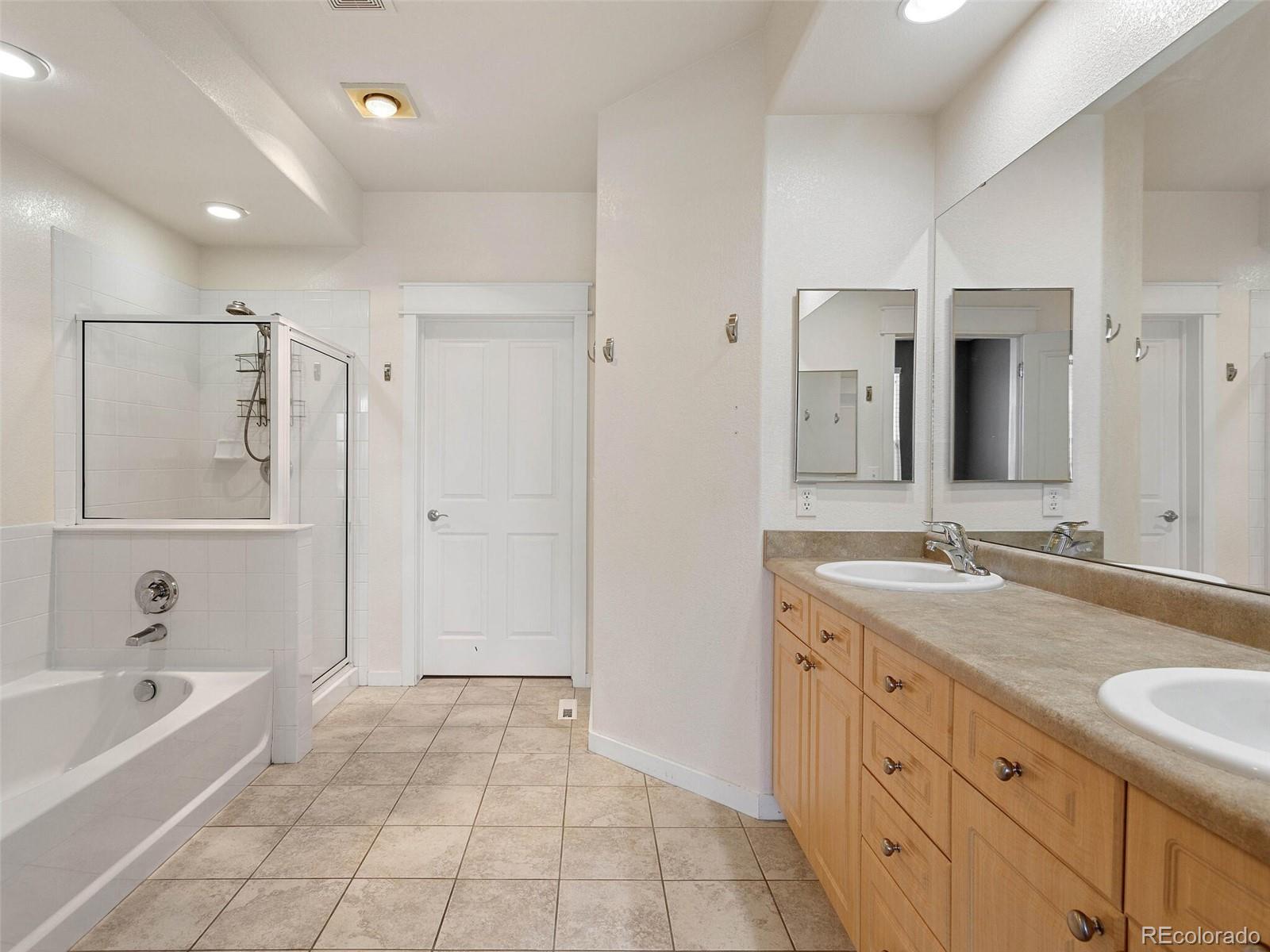 2550 Winding River Drive Unit: F4