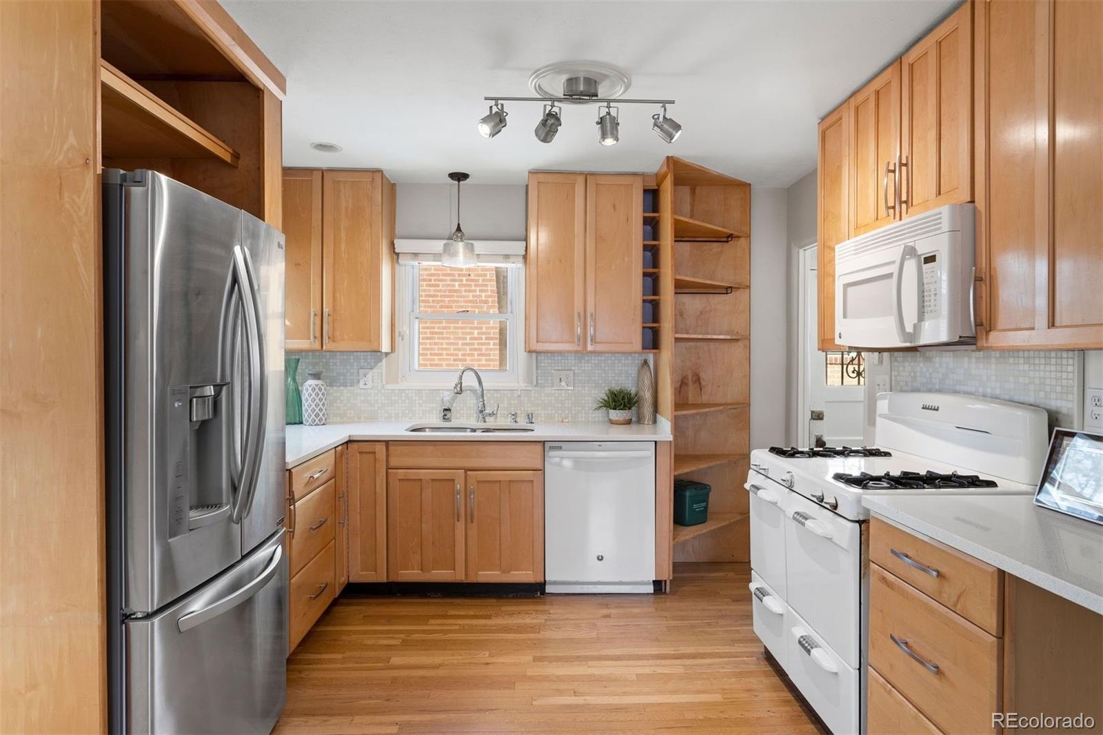 3815 W 46th Avenue