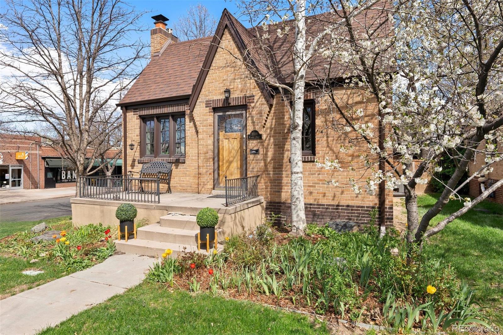2088 Kearney Street