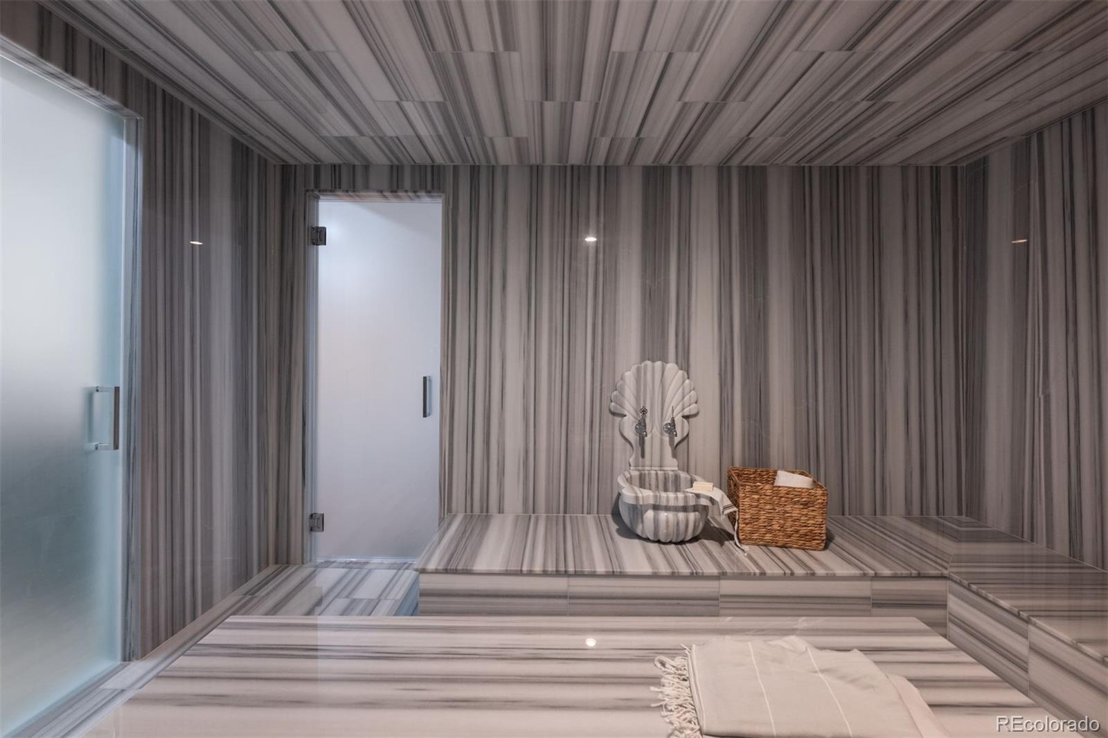 1375 S Elizabeth Street Unit: L