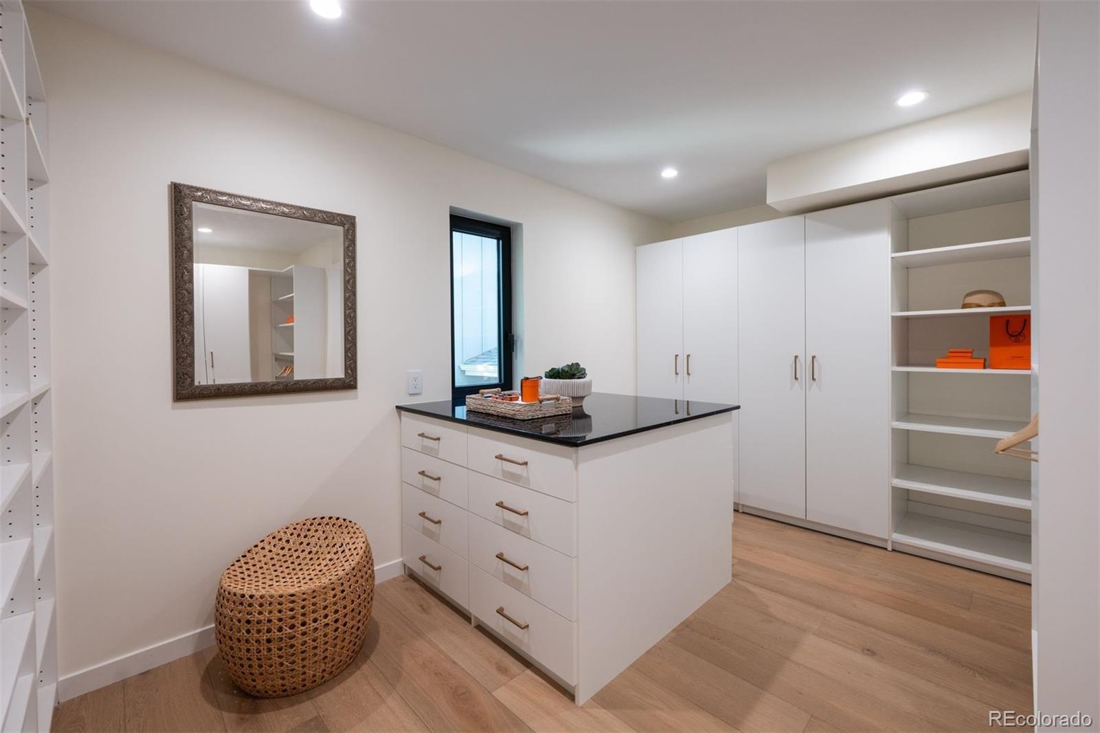 1375 S Elizabeth Street Unit: L
