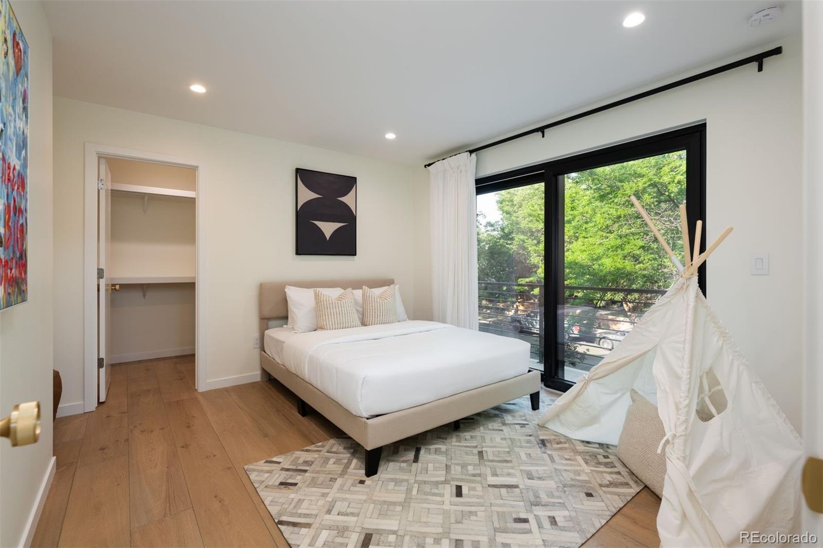 1375 S Elizabeth Street Unit: L