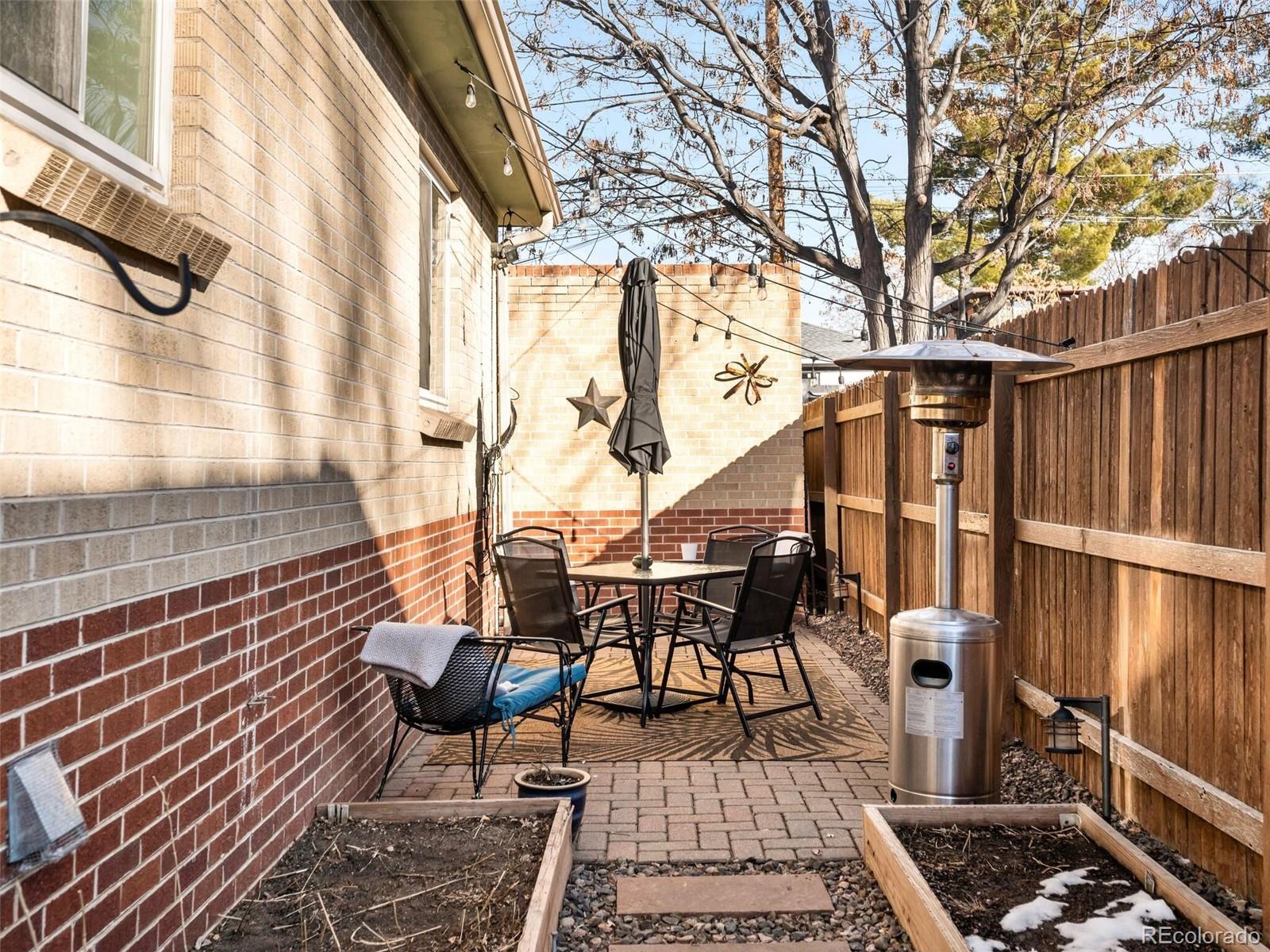 1542 Elm Street Unit: 3