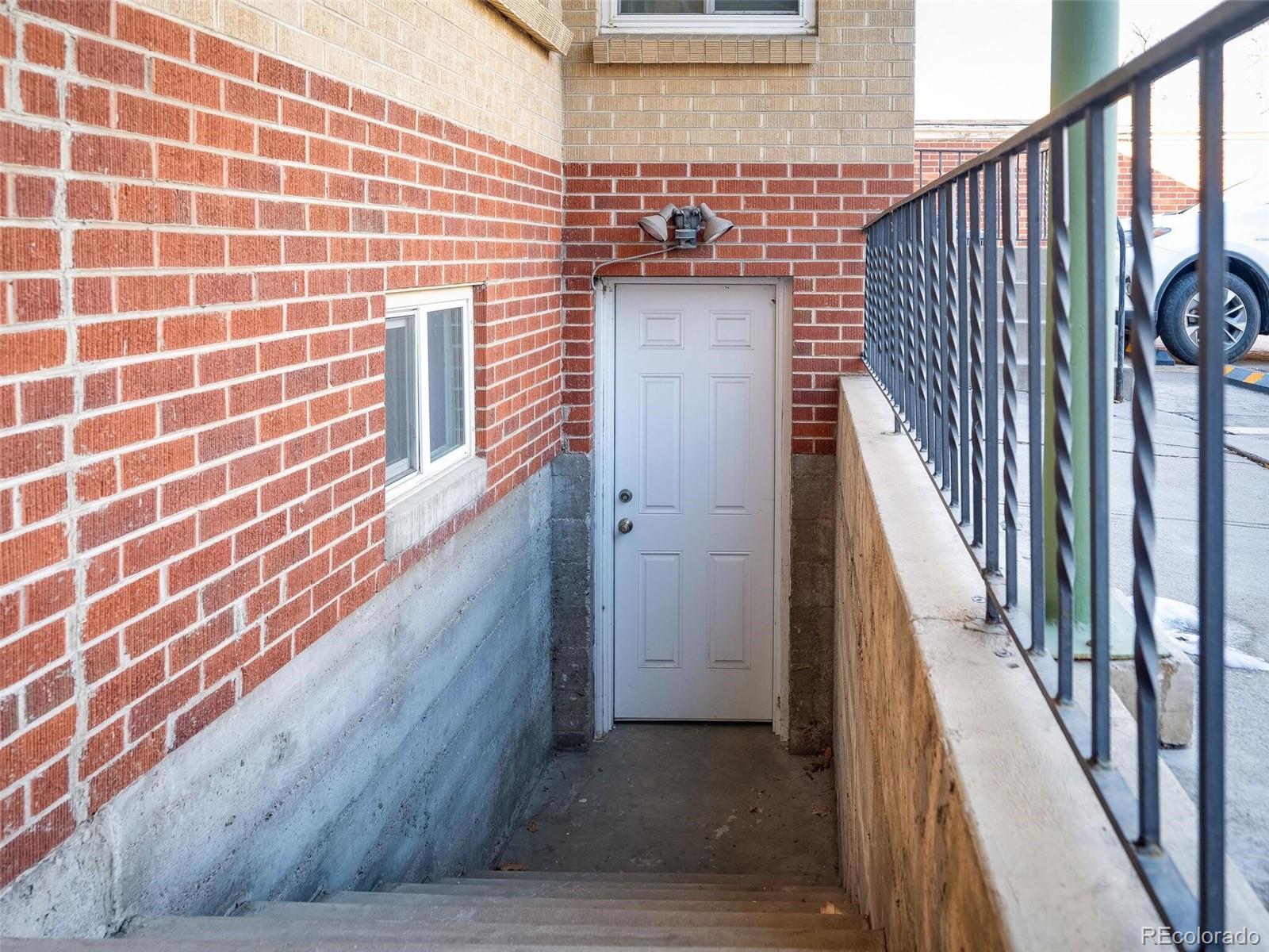 1542 Elm Street Unit: 3