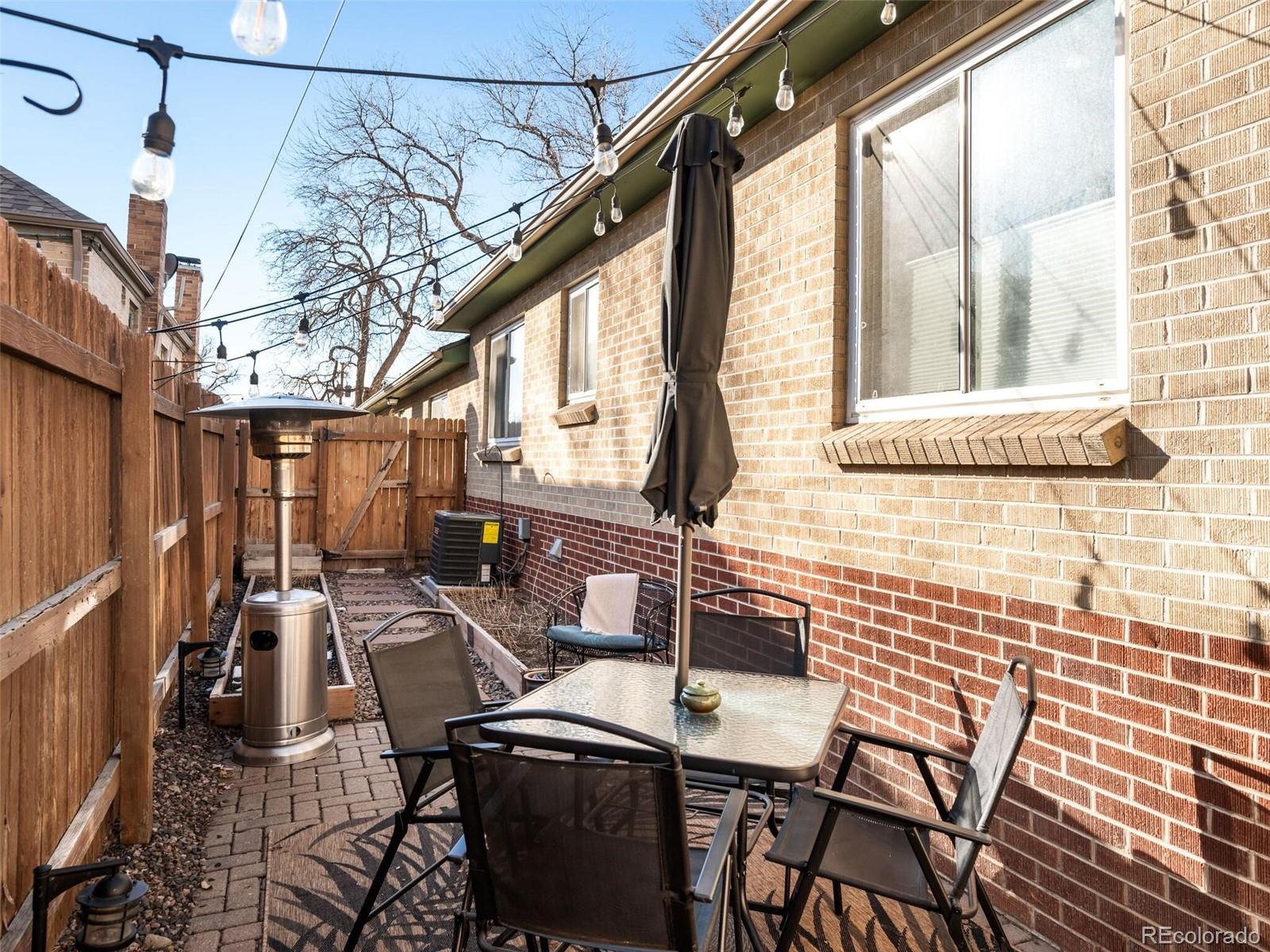 1542 Elm Street Unit: 3