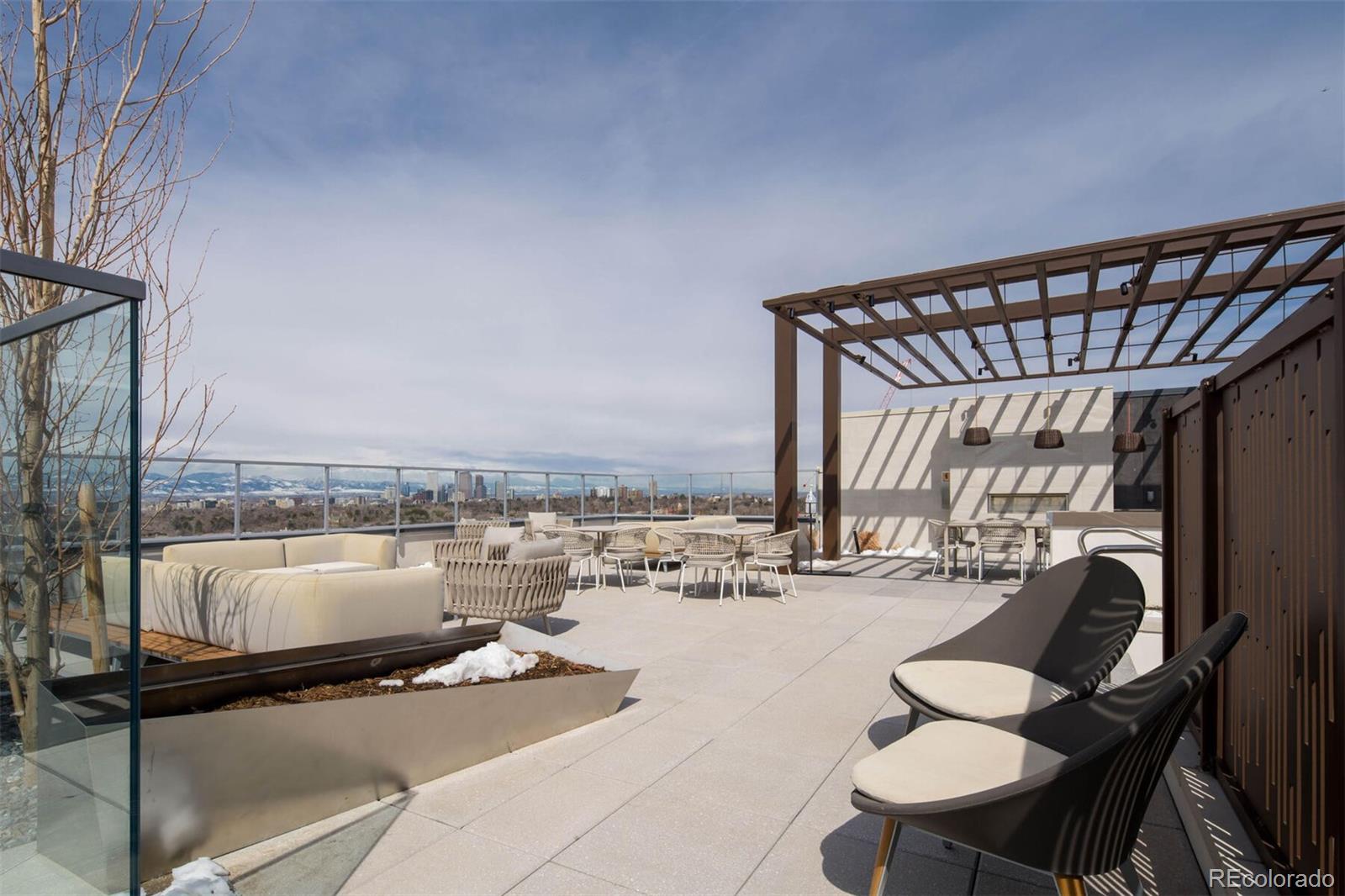 155 Steele Street Unit: 317