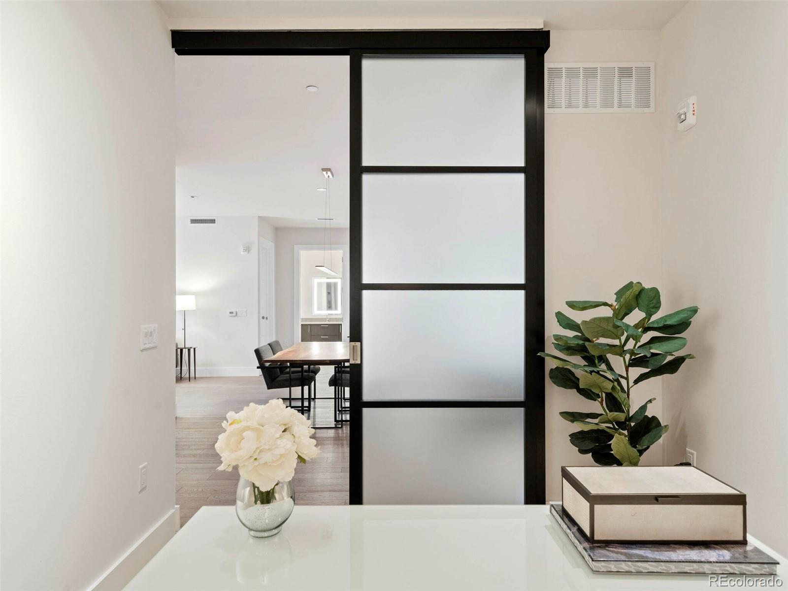155 Steele Street Unit: 317
