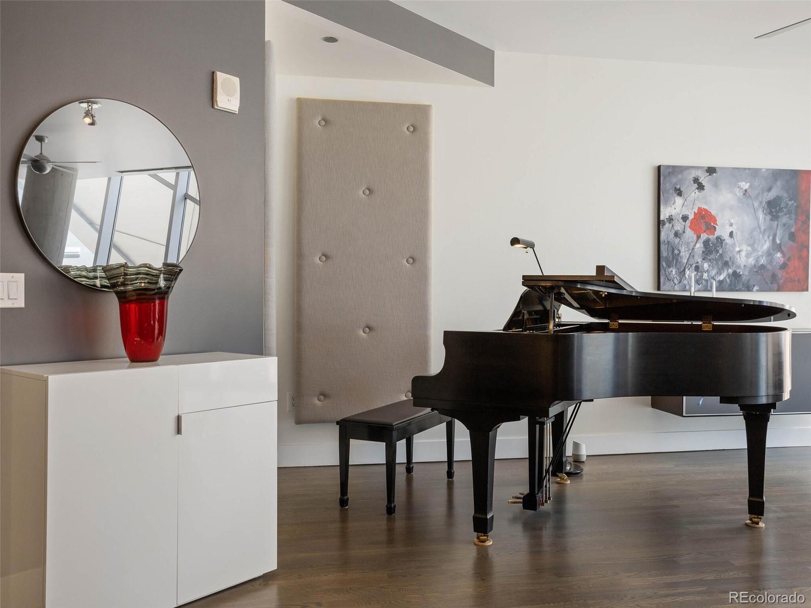 1200 Acoma Street Unit: 302