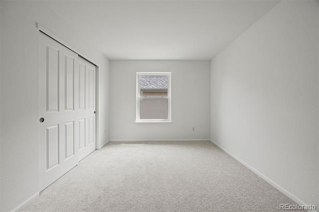 7602 E 8th Place