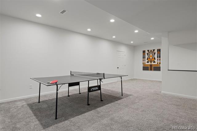 7602 E 8th Place