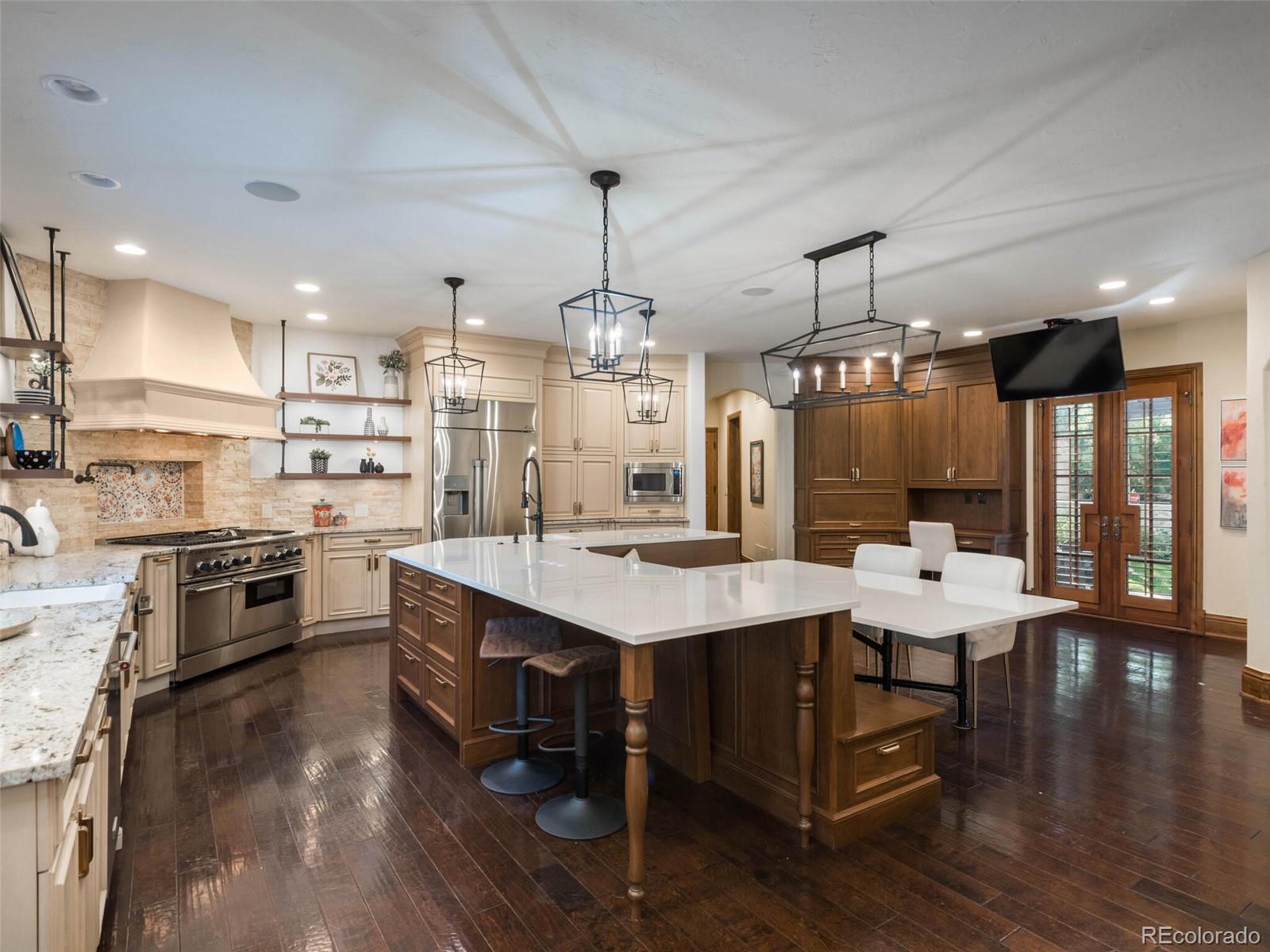 7 Foxtail Circle