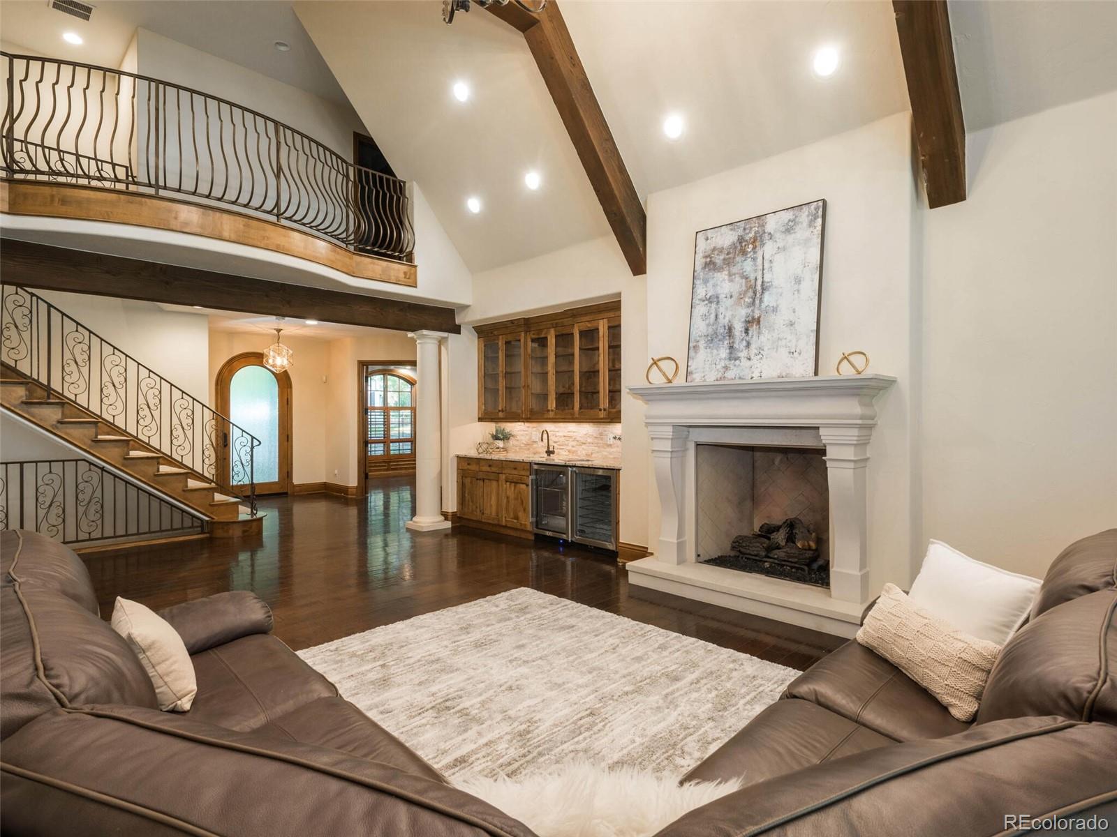 7 Foxtail Circle