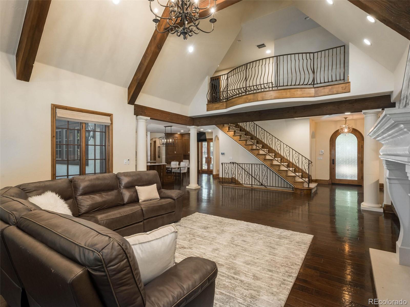 7 Foxtail Circle