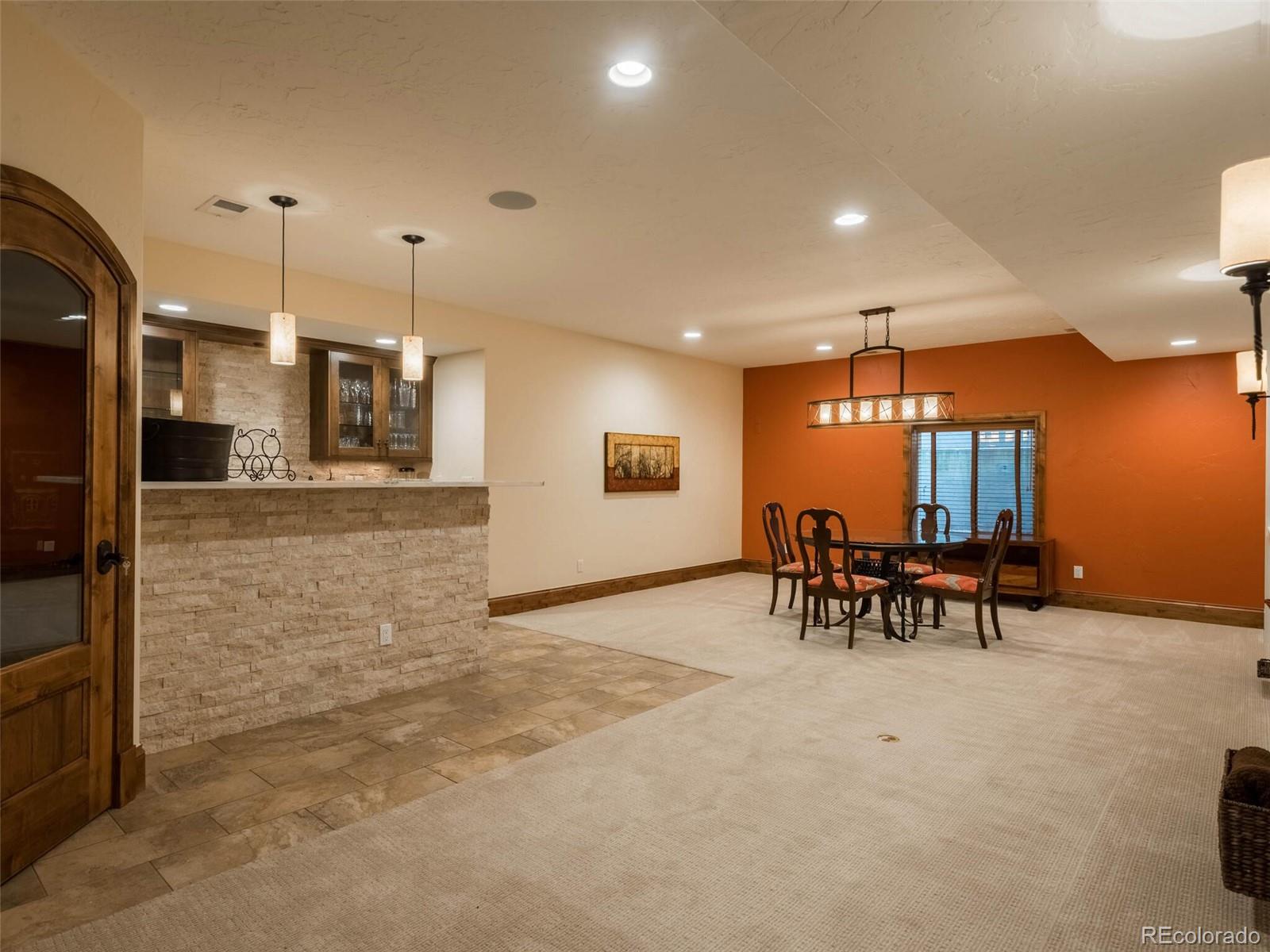 7 Foxtail Circle