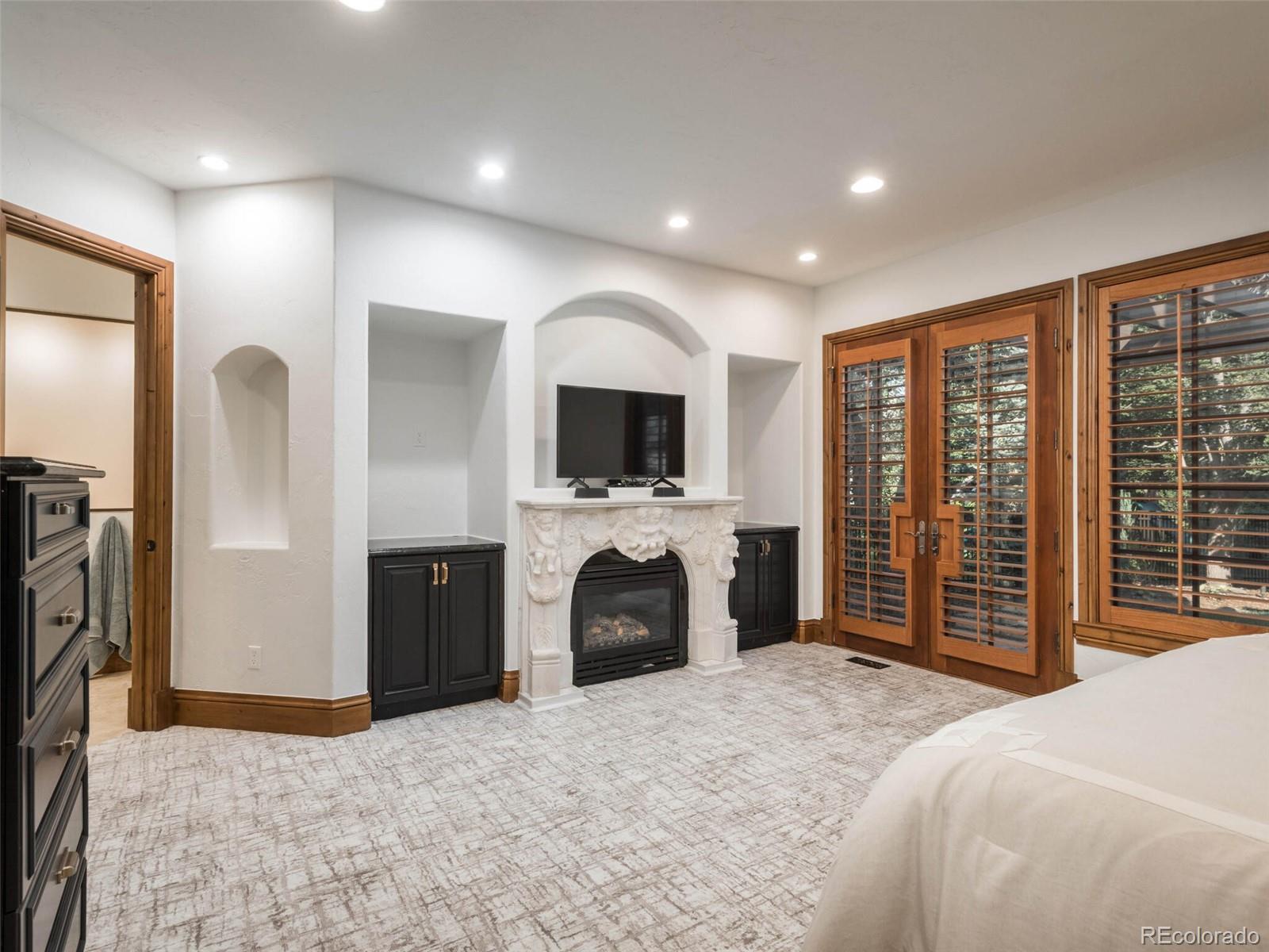 7 Foxtail Circle