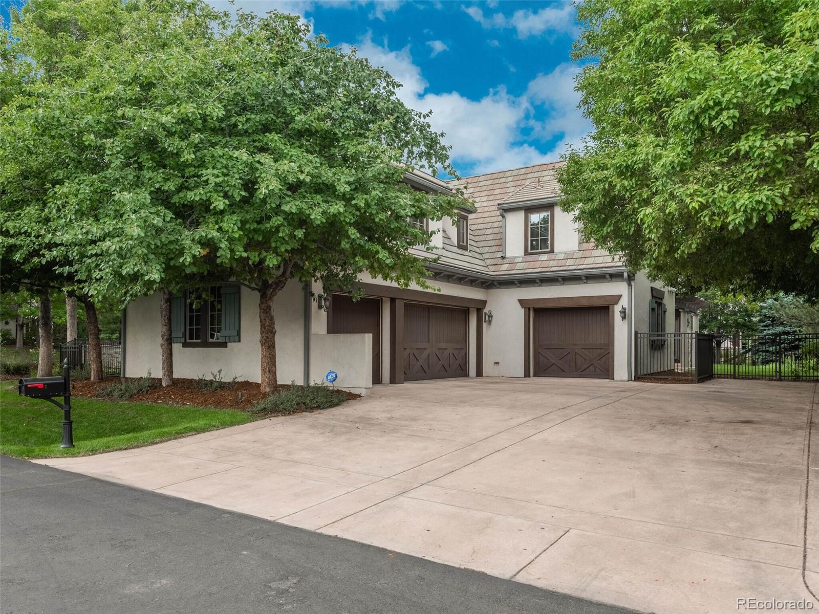 7 Foxtail Circle