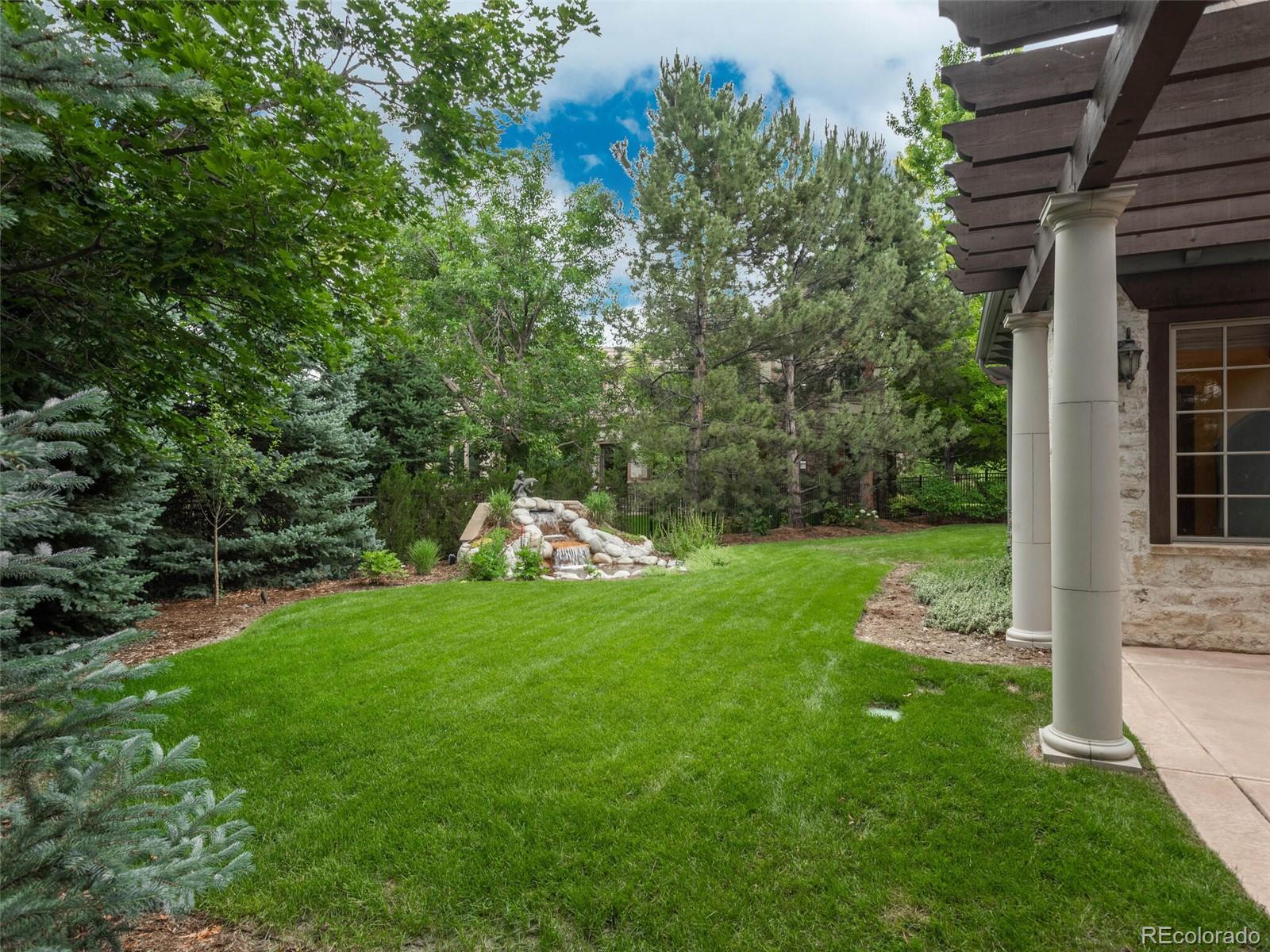 7 Foxtail Circle