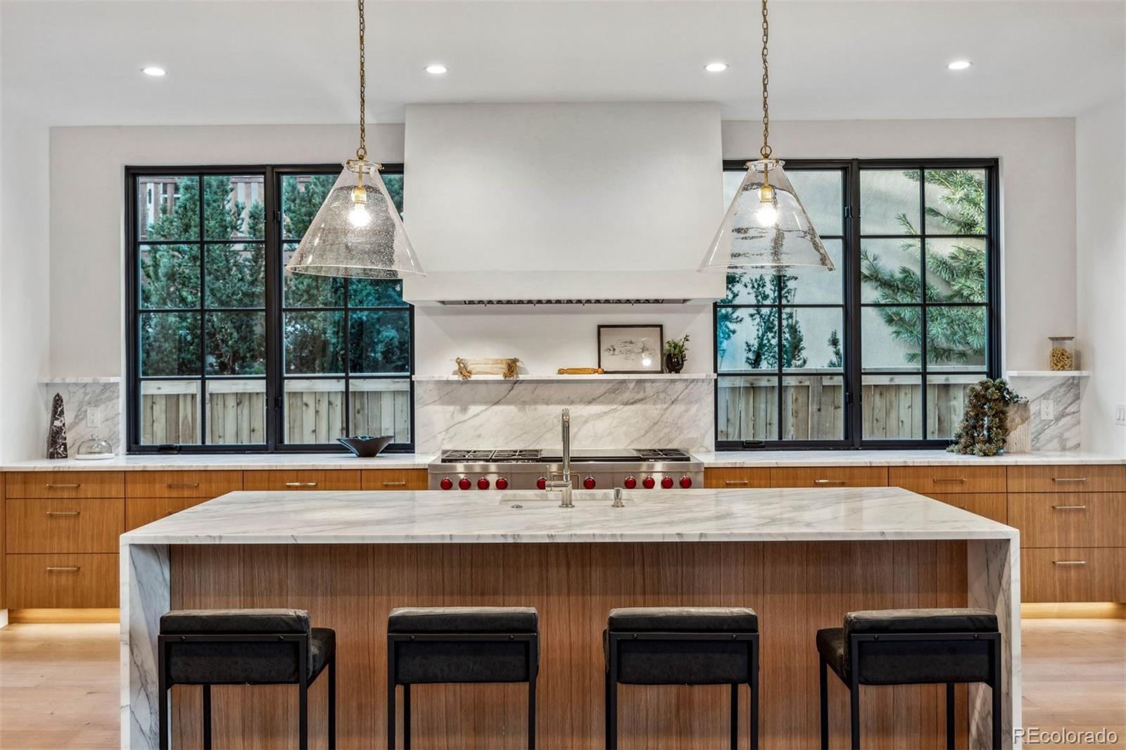 2540 S Fillmore Street