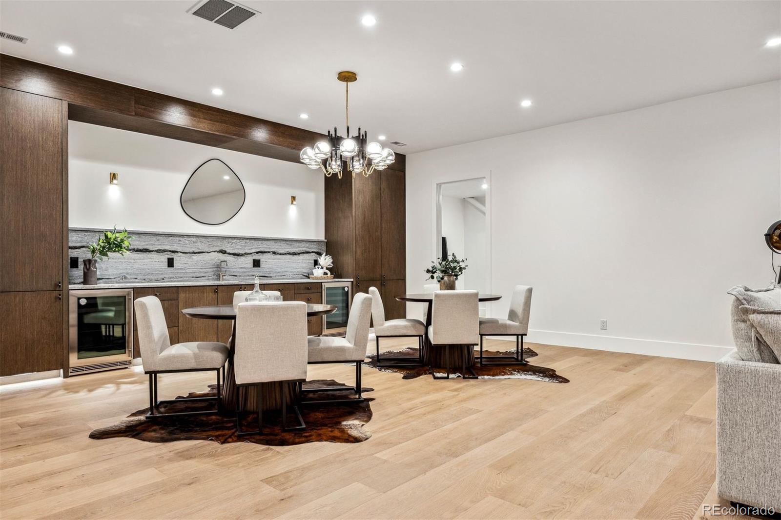 2540 S Fillmore Street