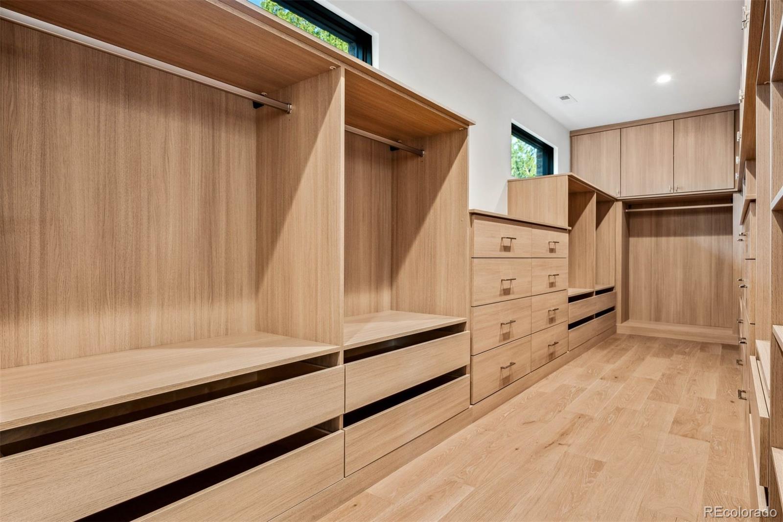 2540 S Fillmore Street