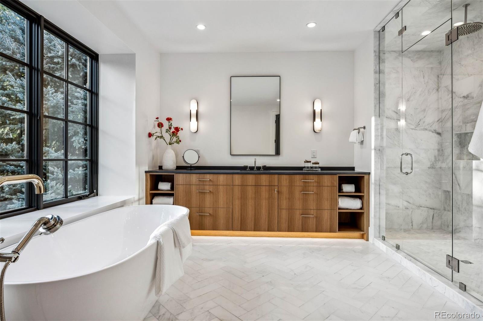 2540 S Fillmore Street