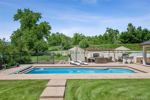 13962 W 76th Lane