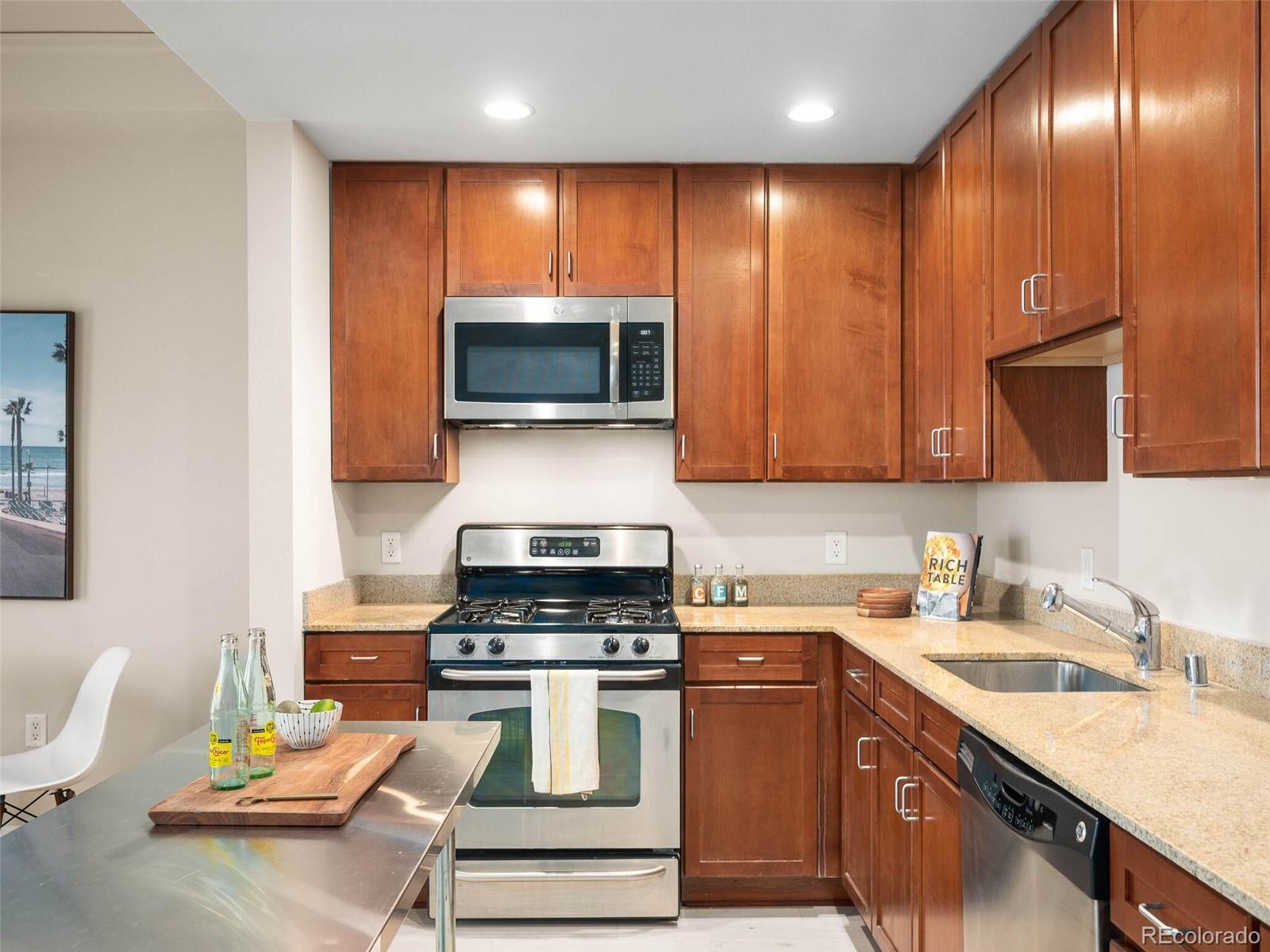 1975 N Grant Street Unit: 721