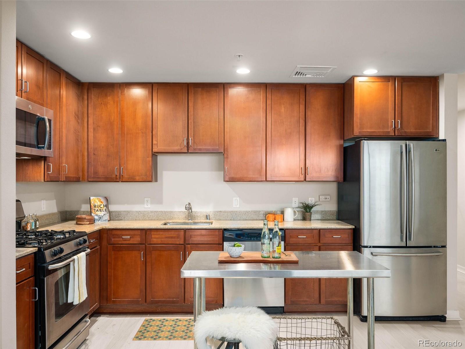1975 N Grant Street Unit: 721