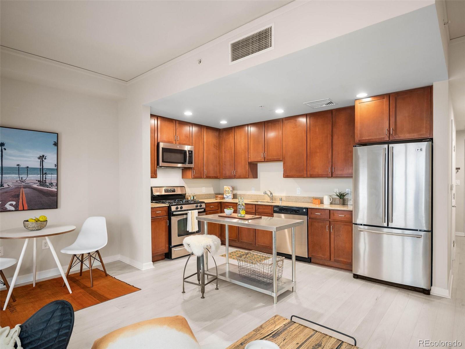 1975 N Grant Street Unit: 721