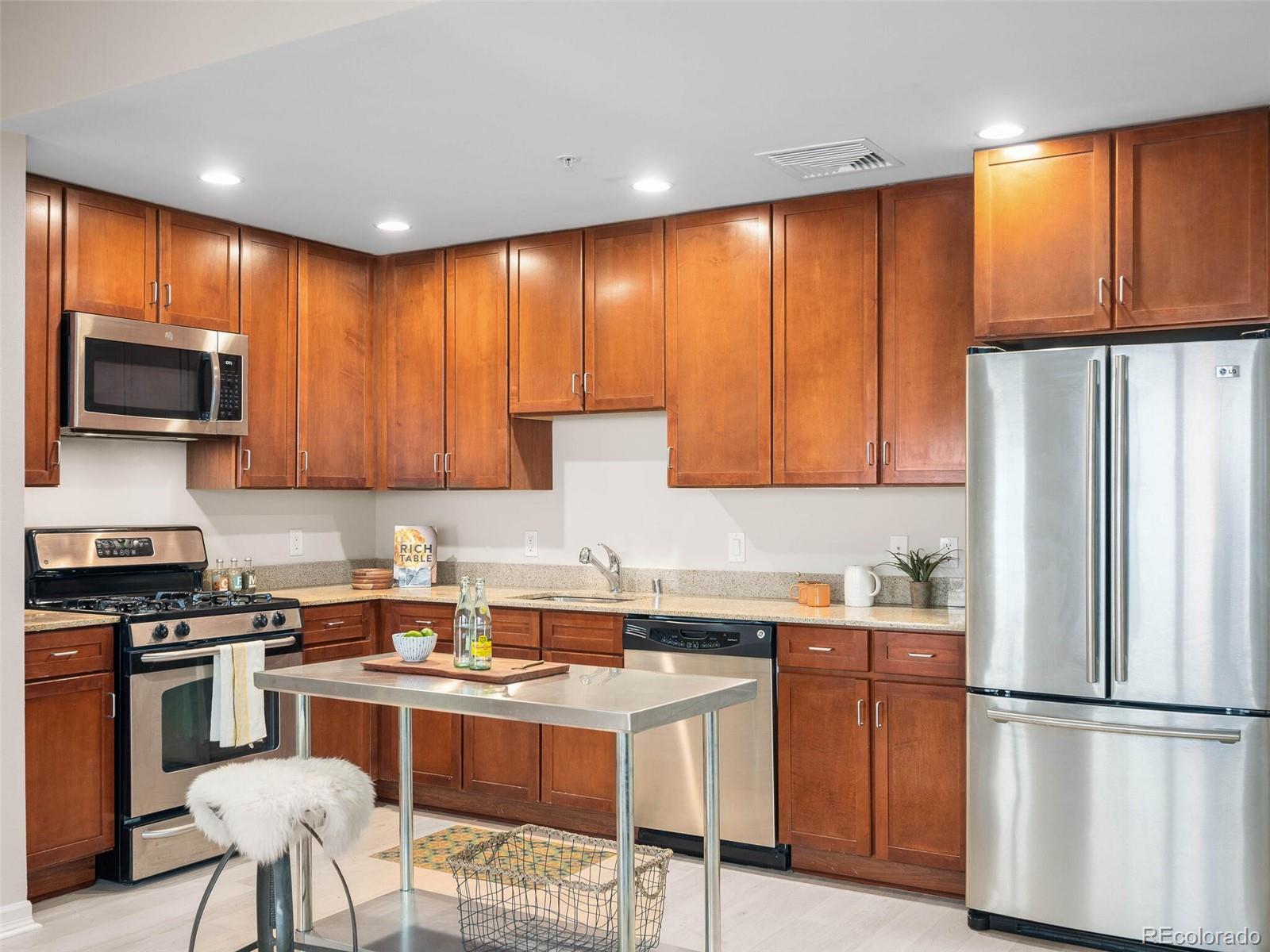 1975 N Grant Street Unit: 721