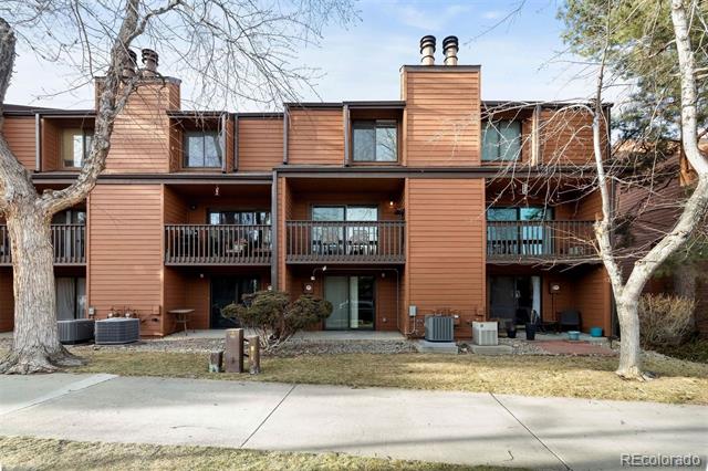 449 Wright Street Unit: 7
