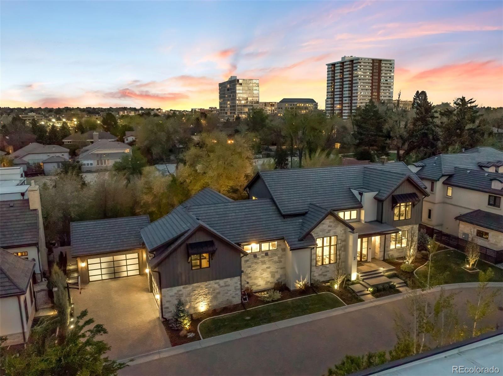 2821 E Cedar Avenue Unit: 2