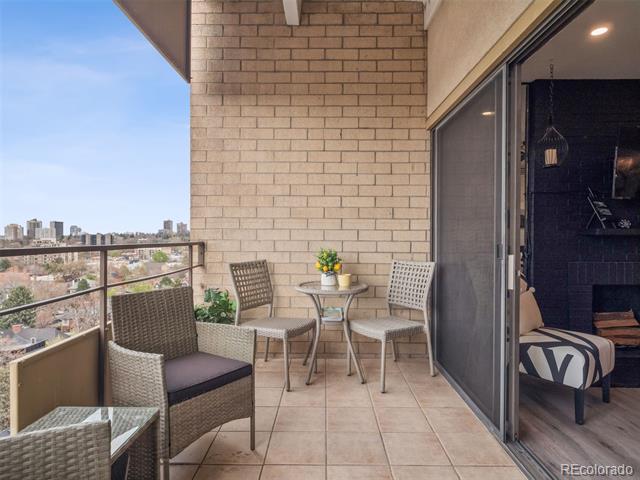 800 N Pearl Street Unit: 1203
