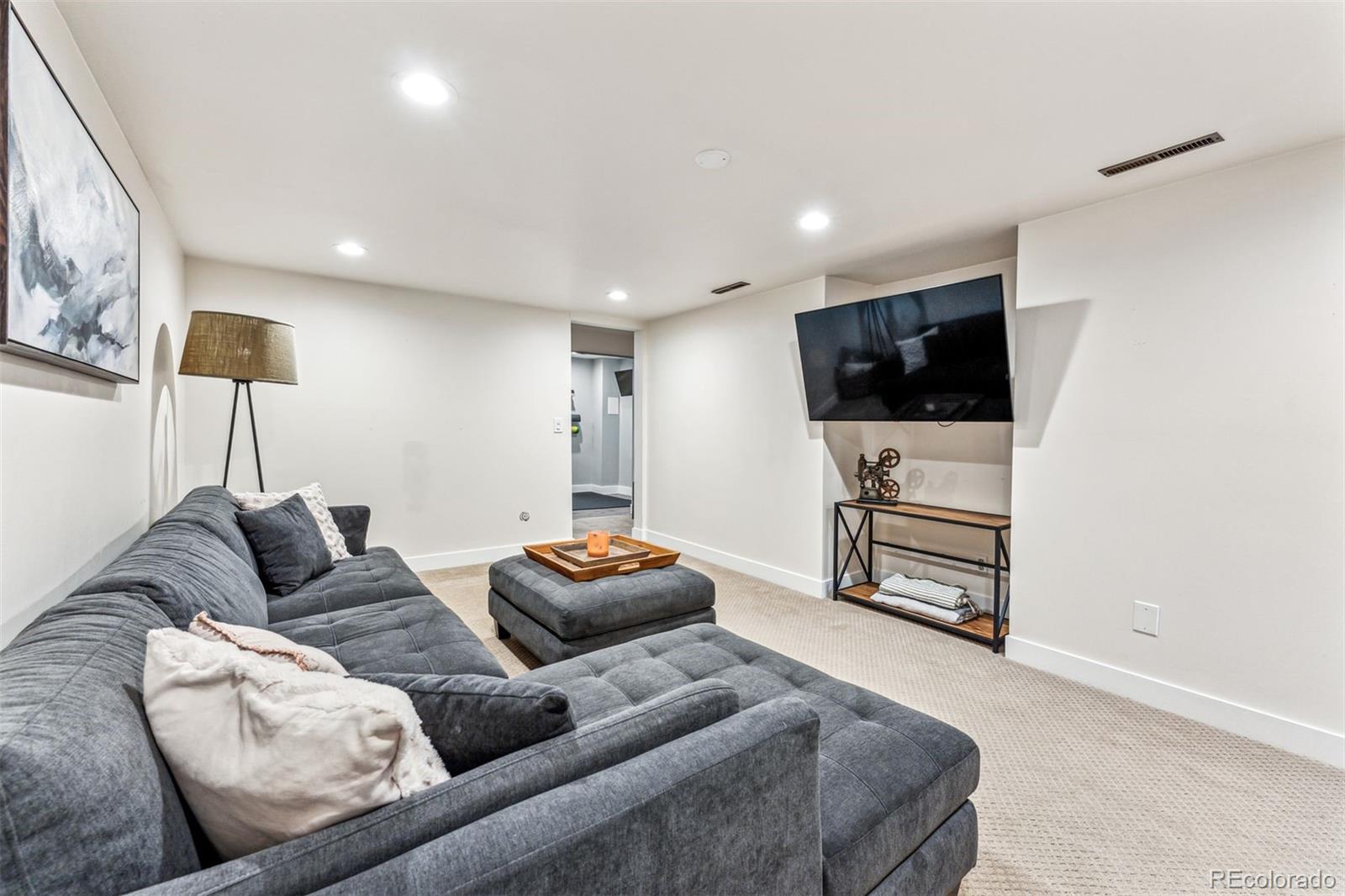 551 E Caley Drive