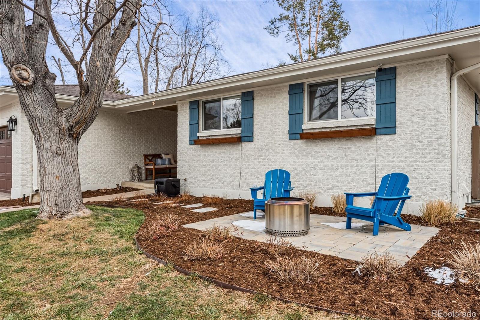 551 E Caley Drive